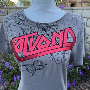 Kat Von D T-shirt Women size M
